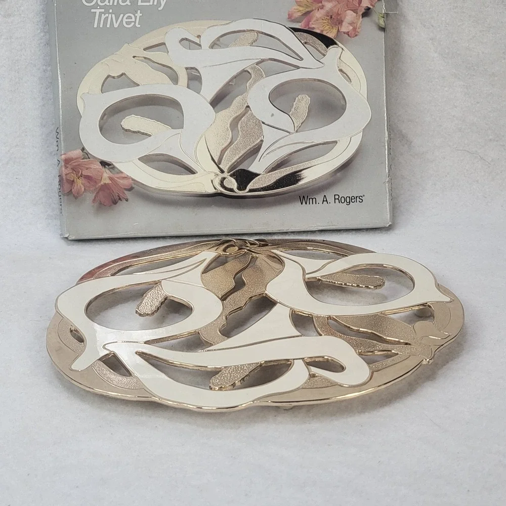 Wm A Rogers Calla Lily Trivet Metal Hot Plate Oneida‎ Japan Floral Decor